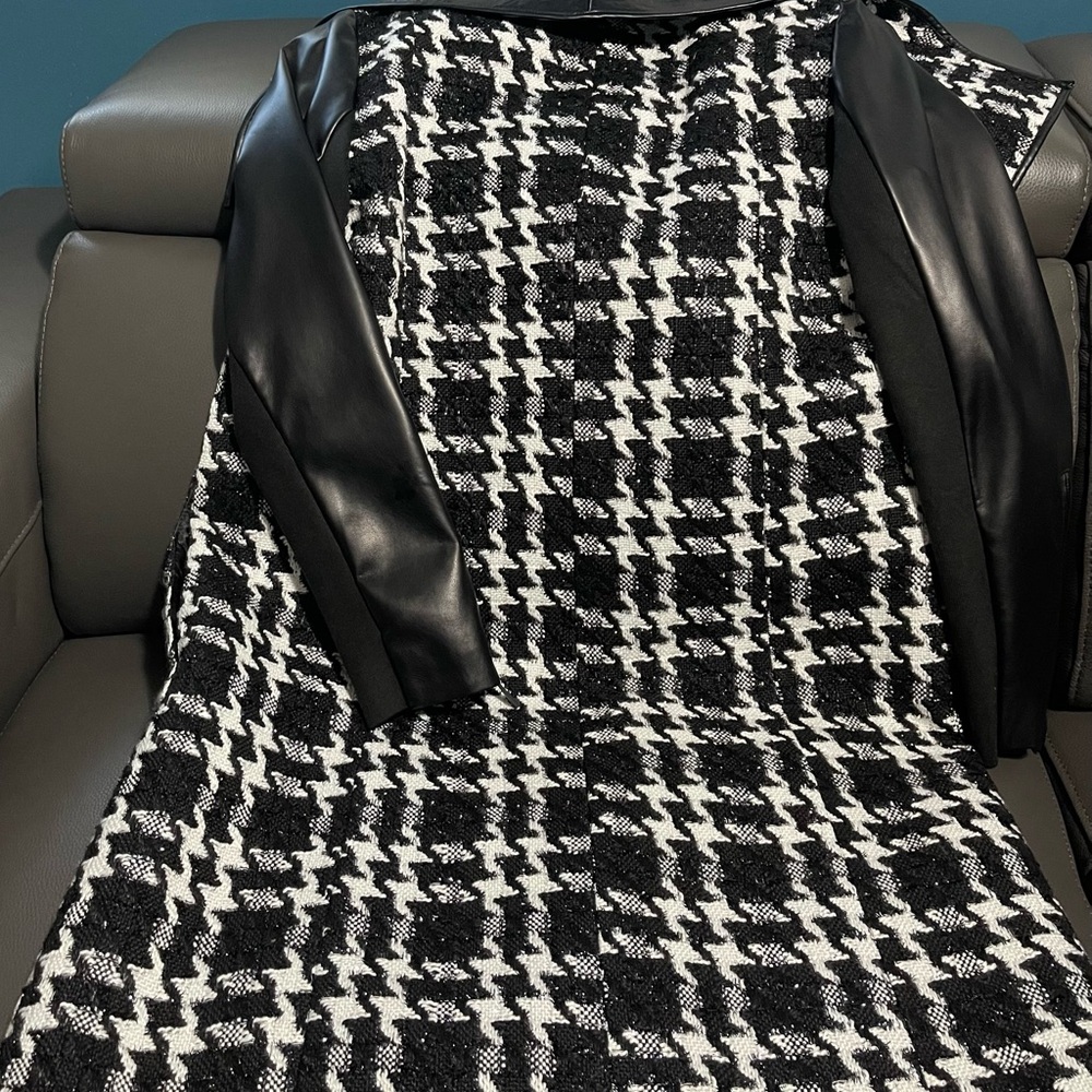 Brand new BCBG black coat size L